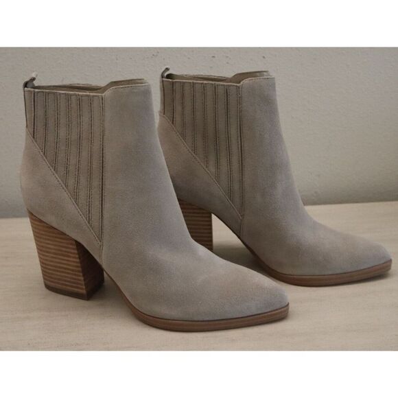 Marc Fisher Women's Sz 7M Beige Alva Pointed Toe Block Heel Ankle Booties $200 - Picture 1 of 9